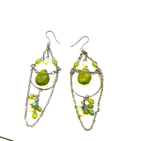 Green chandelier earrings - Picture 3 of 3